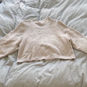 Old Navy Cream Crewneck Knit Sweater